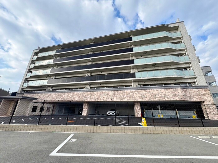 プレジオ宝塚ASIANの物件外観写真