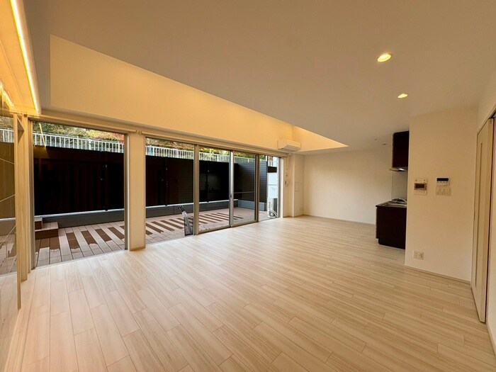 プレジオ宝塚ASIANの物件内観写真