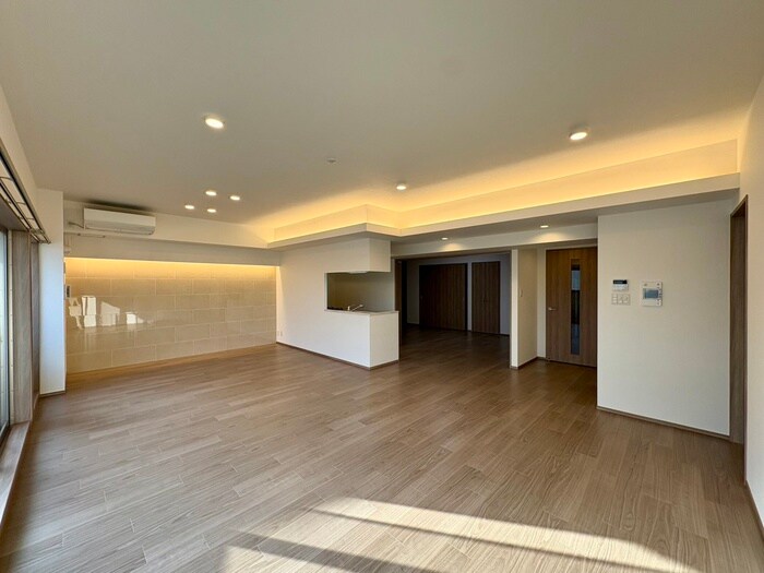 プレジオ宝塚ASIANの物件内観写真