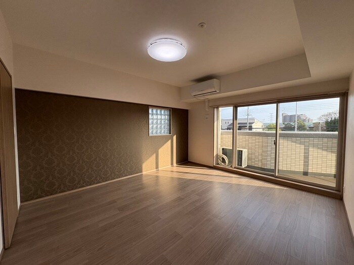 プレジオ宝塚ASIANの物件内観写真