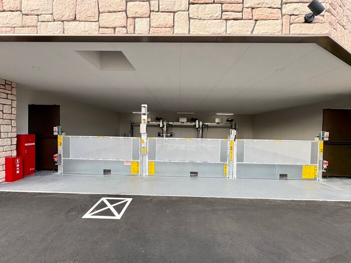 プレジオ宝塚ASIANの物件外観写真