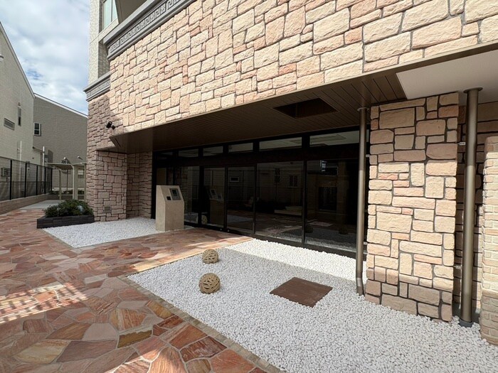 プレジオ宝塚ASIANの物件外観写真