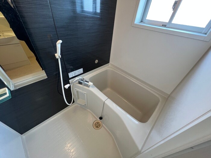 クレインビル小戸の物件内観写真