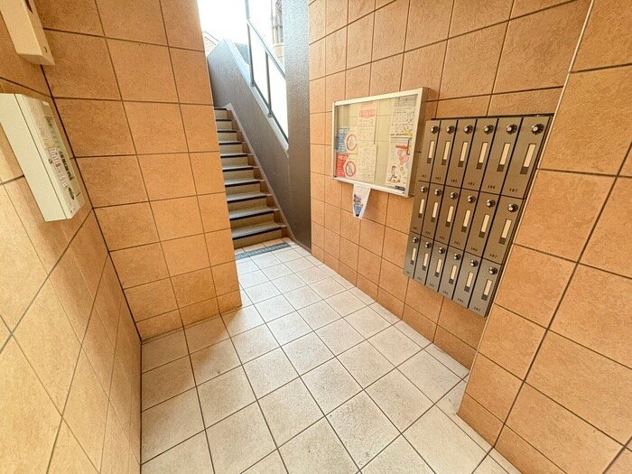 トリニティ－グレ－スの物件外観写真