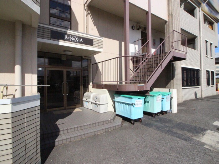 レナジア深井の物件外観写真