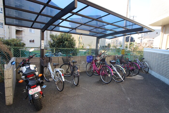 レナジア深井の物件外観写真