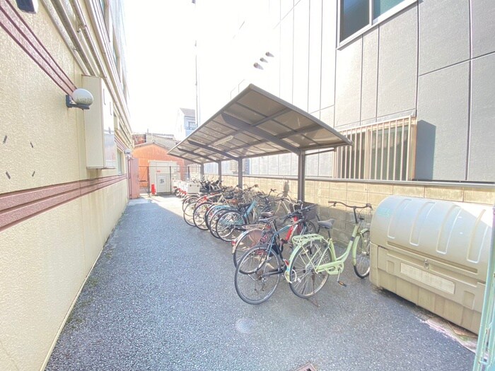 アソルティ西院の物件外観写真