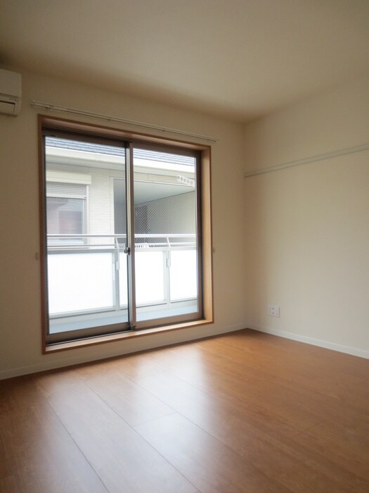 ルミエール和泉式部の物件内観写真