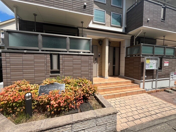 エレガンス常盤の物件外観写真