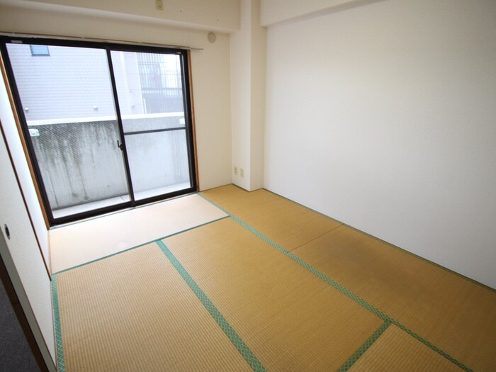 コアロ－ド鷹ヶ峰の物件内観写真