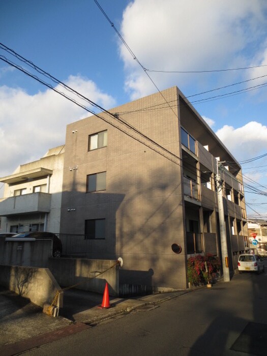 コアロ－ド鷹ヶ峰の物件外観写真