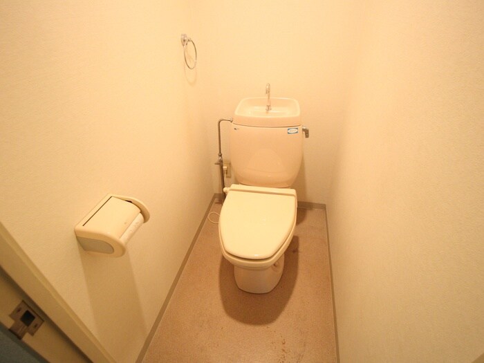 コアロ－ド鷹ヶ峰の物件内観写真