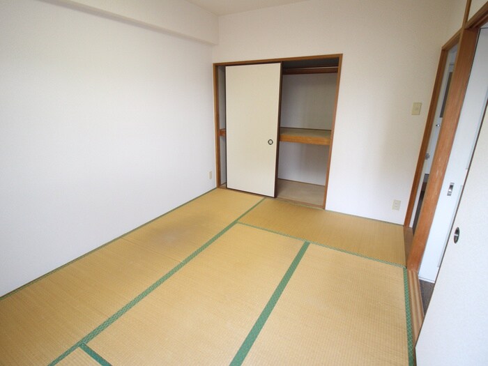 コアロ－ド鷹ヶ峰の物件内観写真