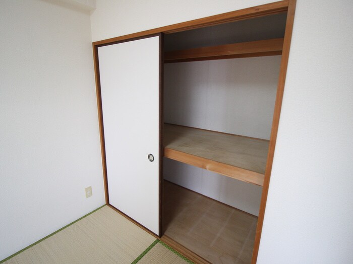 コアロ－ド鷹ヶ峰の物件内観写真