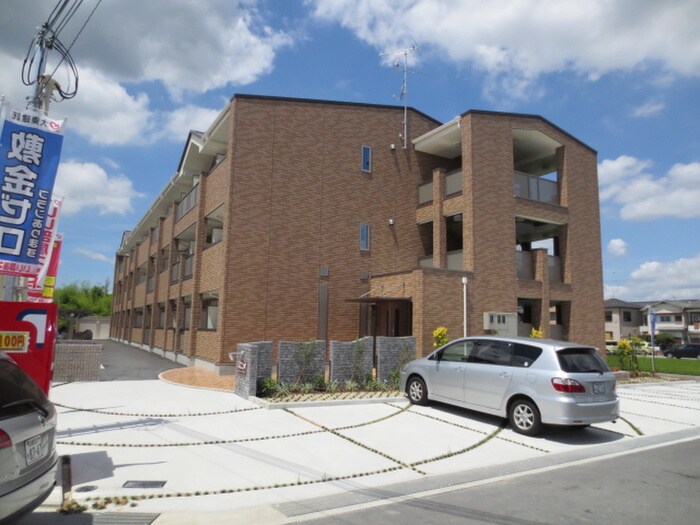 ボヌールの物件外観写真