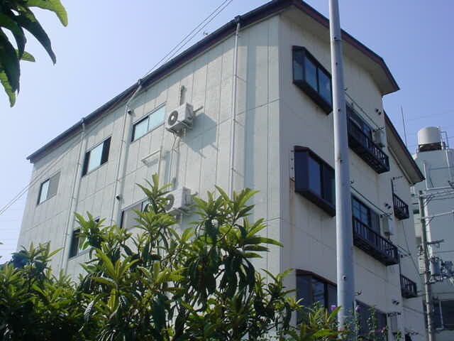 グランドライズリブの物件外観写真