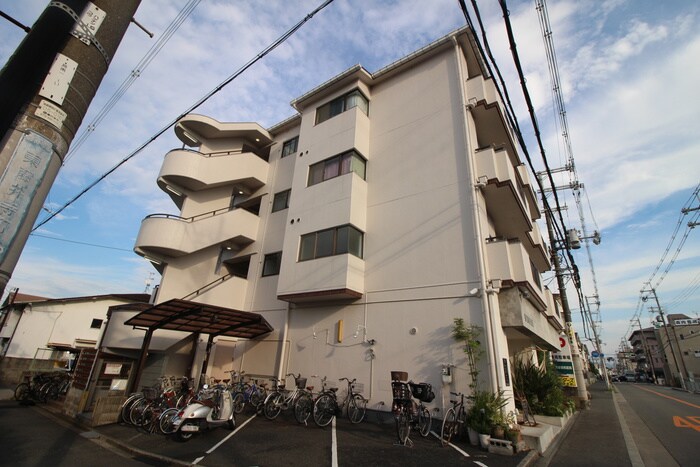 メゾンド－ル桑野の物件外観写真