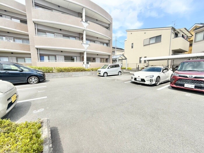 ラポ－ト曽谷の物件外観写真