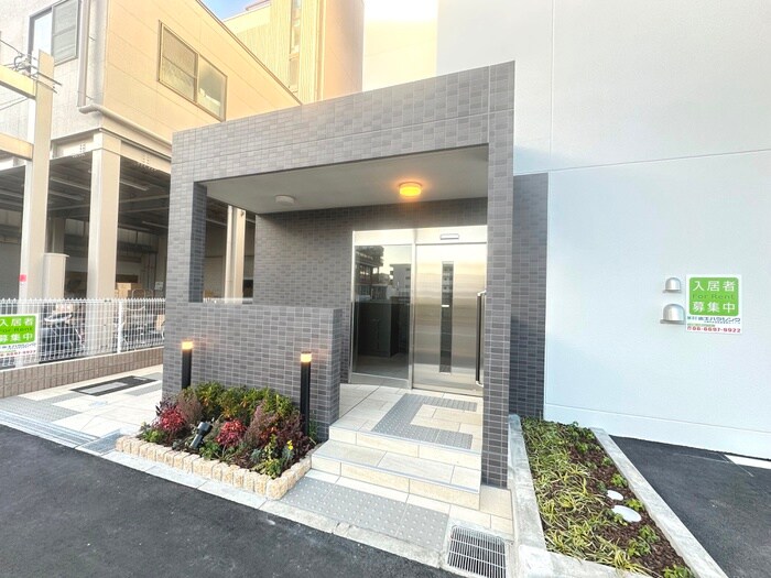 ｸﾛｰﾊﾞｰ・ﾚｼﾞﾃﾞﾝｽ京都西大路の物件外観写真