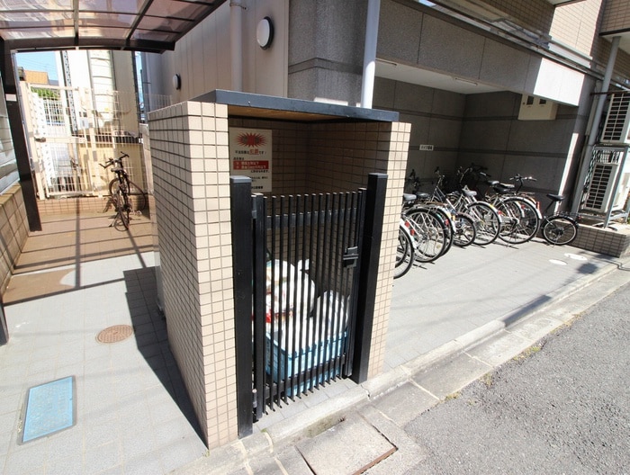 ラトゥ－ル守口　2番館の物件外観写真