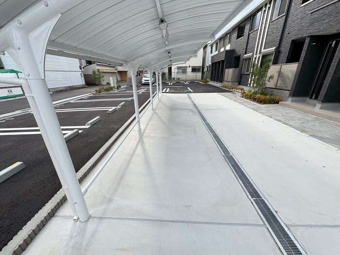 ブルースカイの物件外観写真