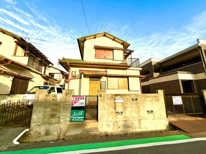 西村貸家の物件外観写真