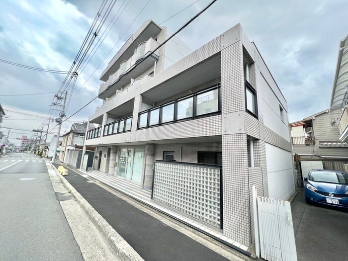 カルムリヴィエ－ルの物件外観写真