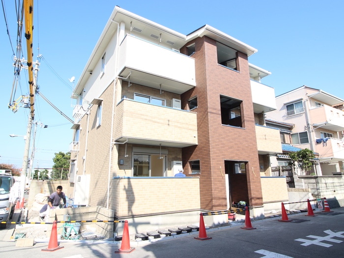 レジデンス酉島の物件外観写真