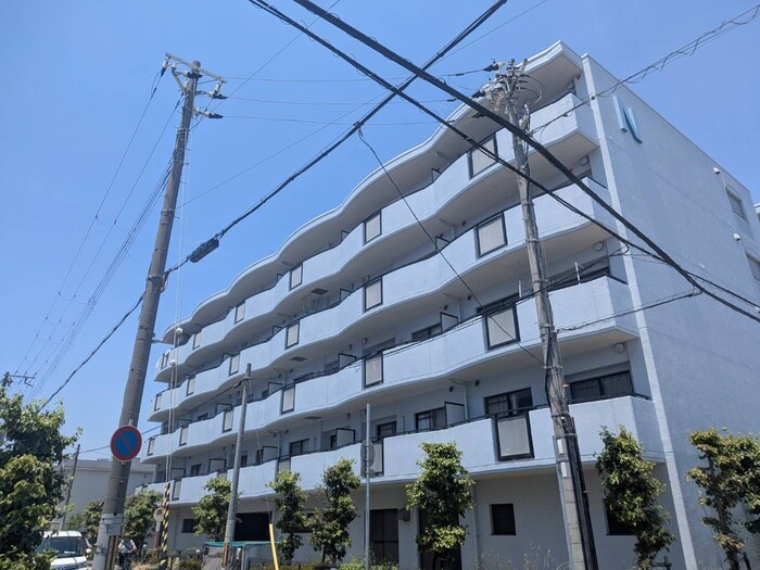 崇徳院ハイツの物件外観写真