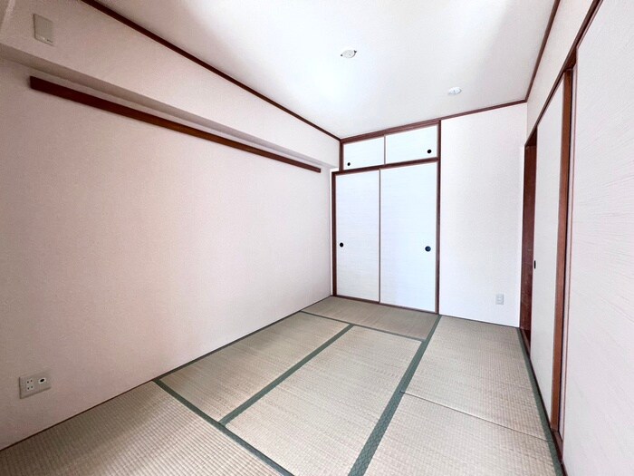 崇徳院ハイツの物件内観写真