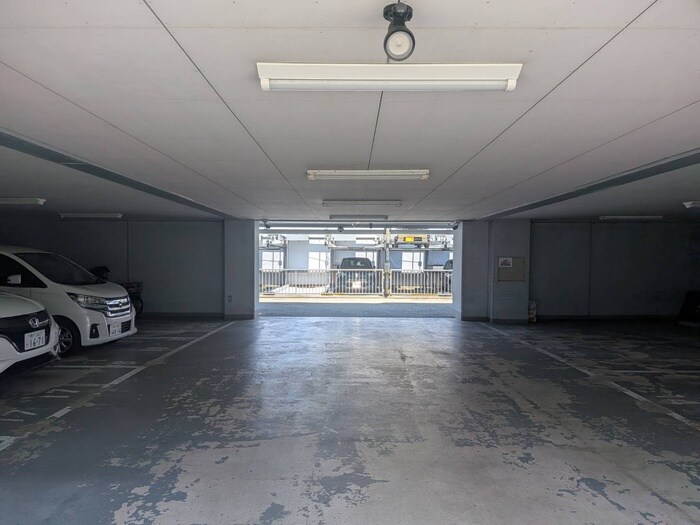 崇徳院ハイツの物件外観写真