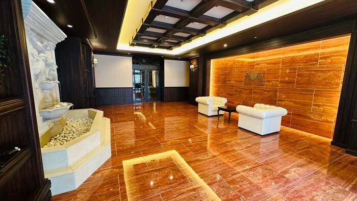 レオングラン本町橋の物件外観写真