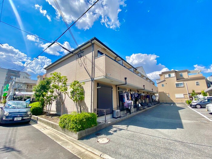 ドミ－ル・アオイの物件外観写真