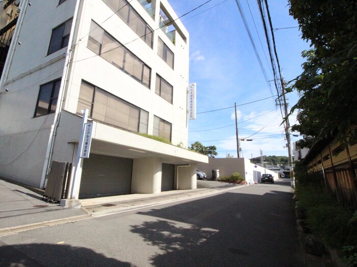 デュラカーサ・ルシア鳥羽街道の物件外観写真