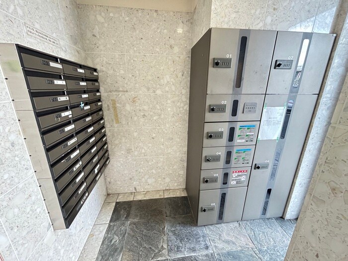 セントポ－リア西大路七条の物件外観写真