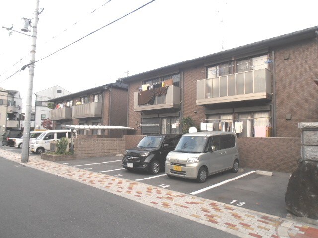 メゾン　ド　エトワールA棟の物件外観写真