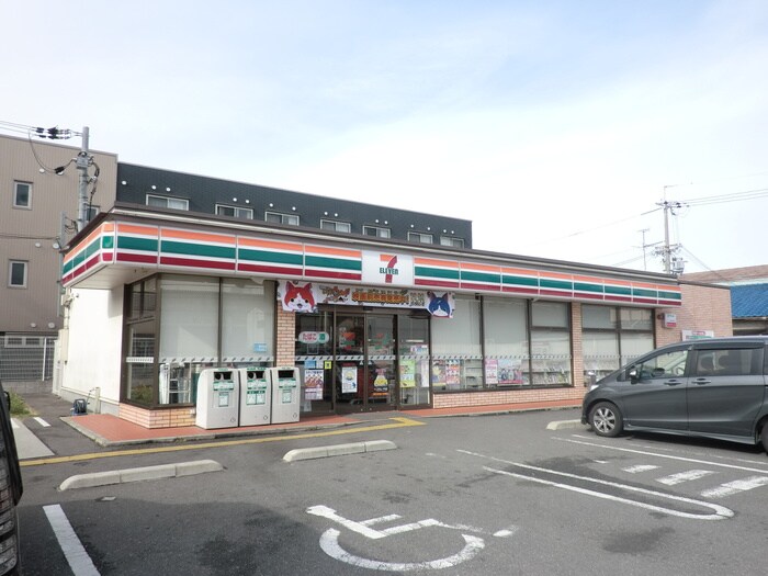 メゾン　ド　エトワールA棟の物件外観写真