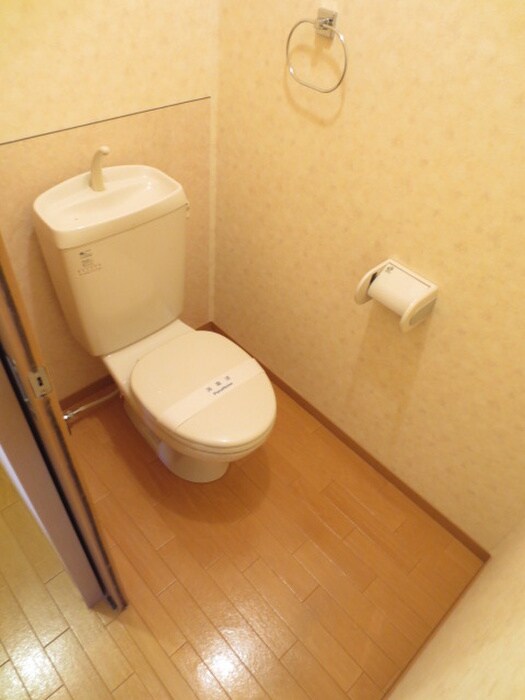 メゾン　ド　エトワールA棟の物件内観写真