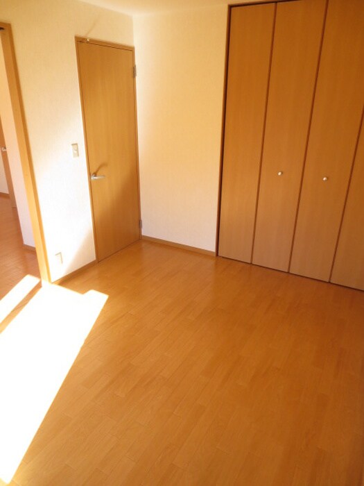 メゾン　ド　エトワールA棟の物件内観写真