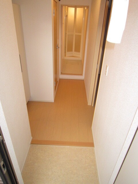 ファミ－ル　キンダⅡの物件内観写真