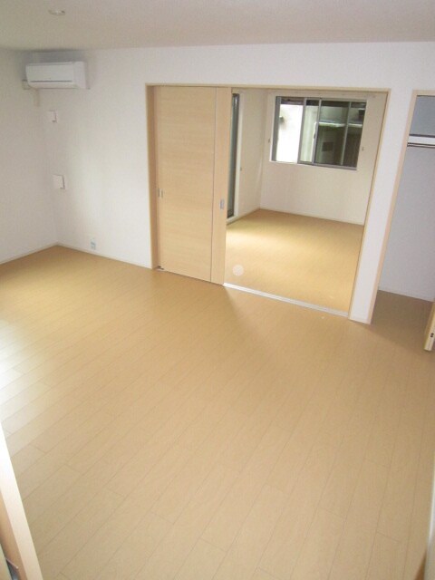 ファミ－ル　キンダⅡの物件内観写真