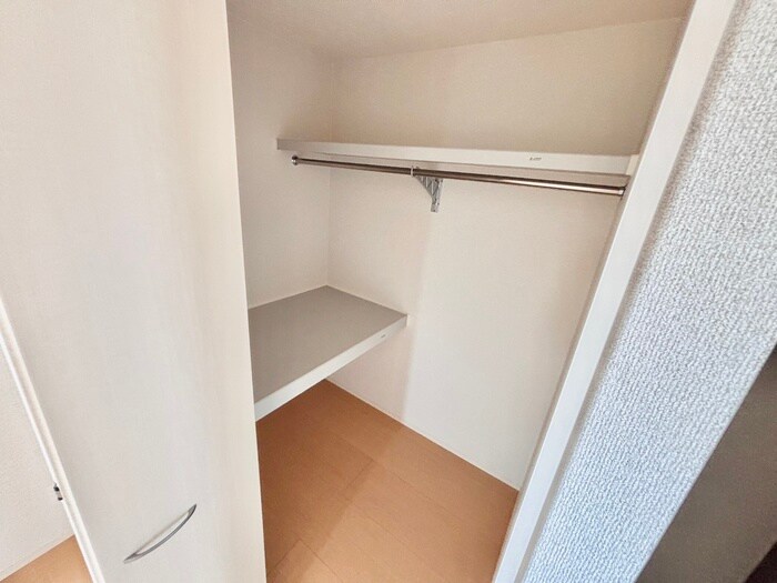 ファミ－ユ・Ｍの物件内観写真