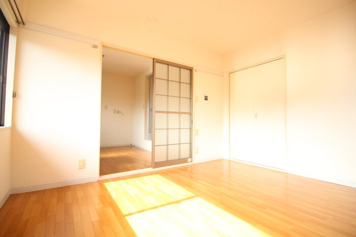 ヴィラ・アガパンサスＡ．Ｂ．Ｃの物件内観写真