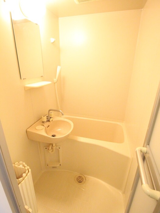 センターフィールドⅢの物件内観写真