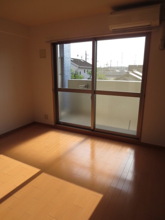 カ－サ リ－ヴァ ドゥ－エの物件内観写真