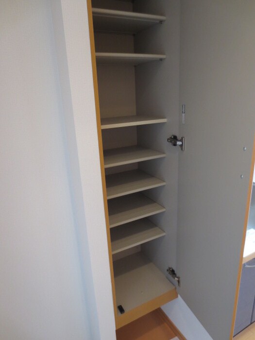 カ－サ リ－ヴァ ドゥ－エの物件内観写真