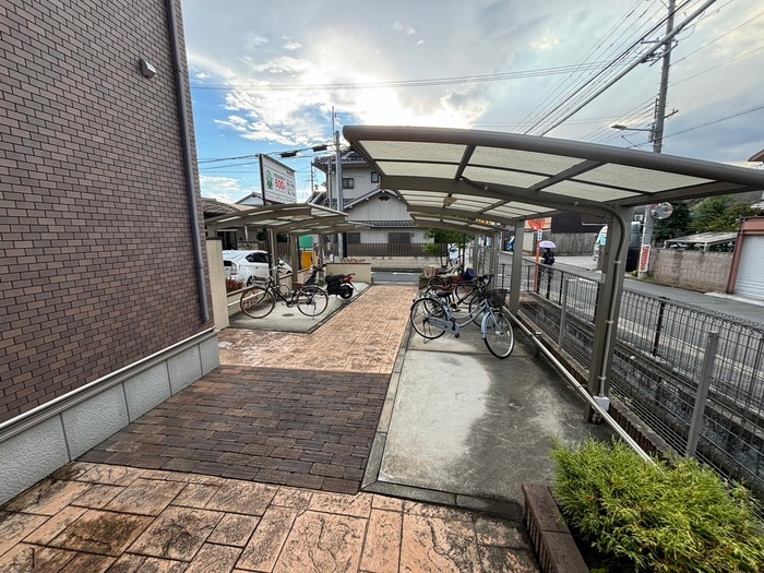 Ｃｏｚｙ　Ｃｏｕｒｔの物件外観写真