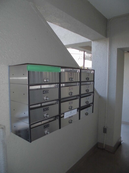 香里グリ－ンハイツの物件外観写真