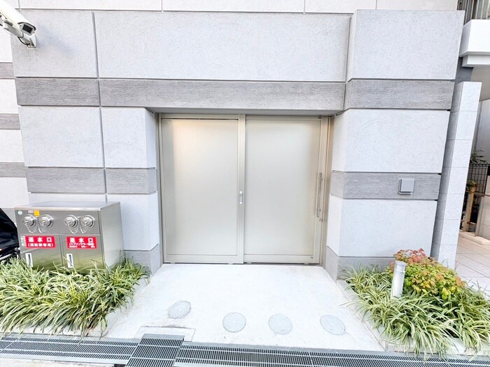 DAIYA　STORK　阿波座の物件外観写真