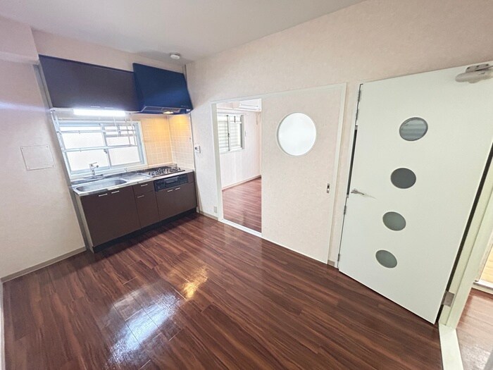 ジュエリ－・ウォ－ルの物件内観写真